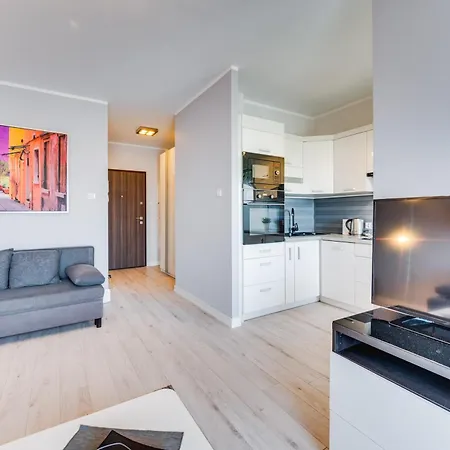 Aleja Rzeczypospolitej 4c By Homeprime