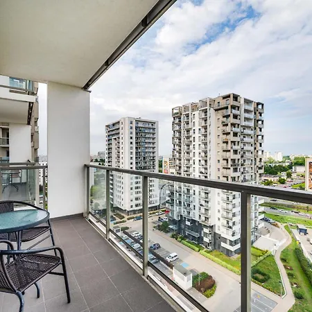 Aleja Rzeczypospolitej 4c By Homeprime